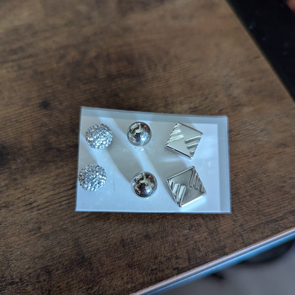 Silver Stud Earring Set